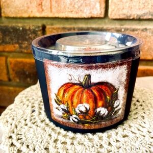 *Orange Pumpkin Jar Candle 14 oz Pumpkin Spice Scent